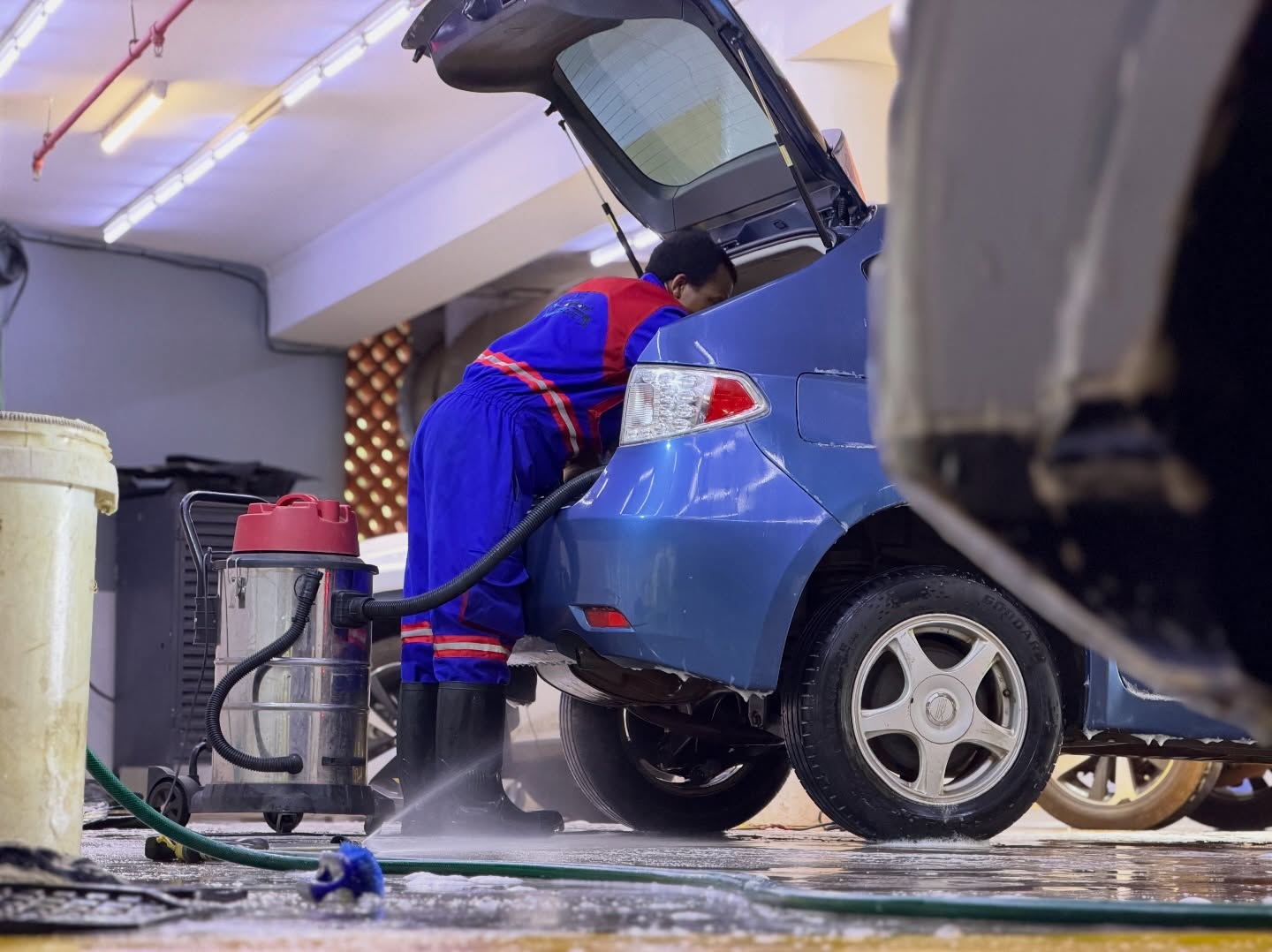 Full vehicle detailing