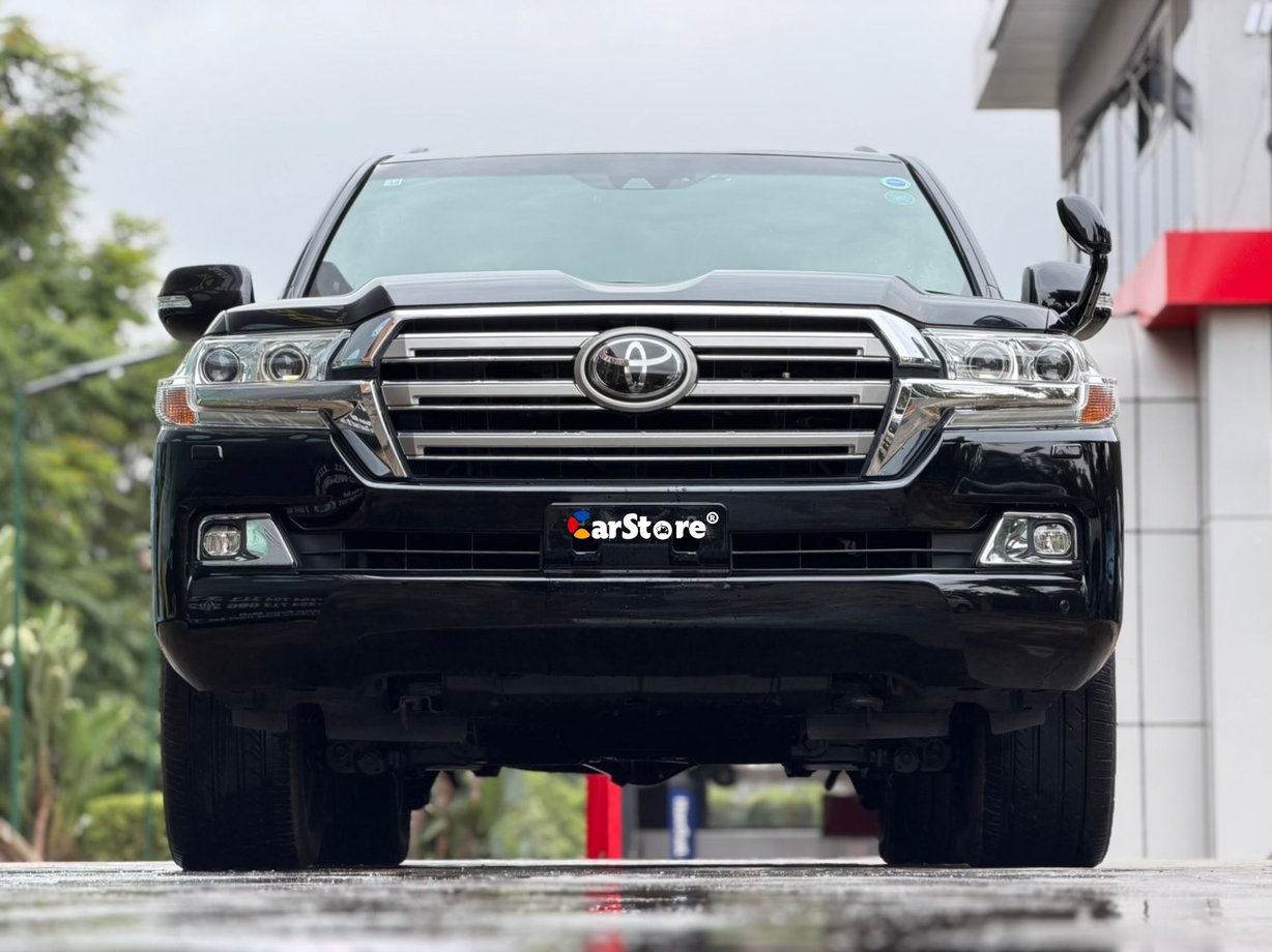 2018 Toyota Land Cruiser ZX V8 for sale in Kenya - Front View