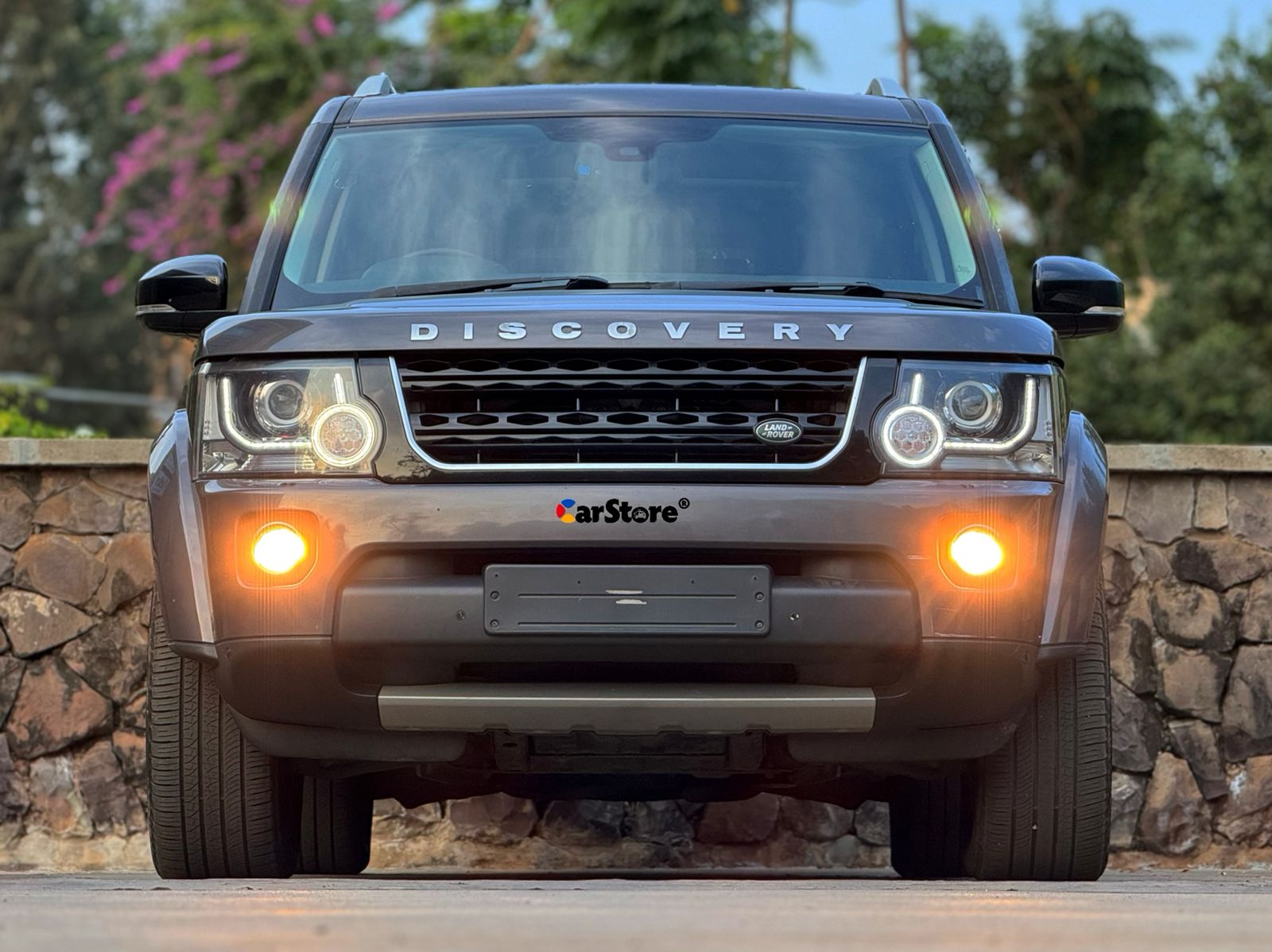 2016 Land Rover Discovery IV HSE Landmark  for sale in Kenya - Front View