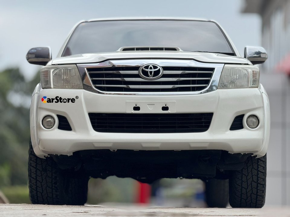 2013 Toyota Hilux Double Cabin for sale in Kenya - Front View